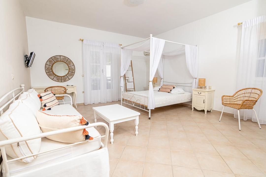Niriides Boutique Apartments Koufonisia Exteriör bild